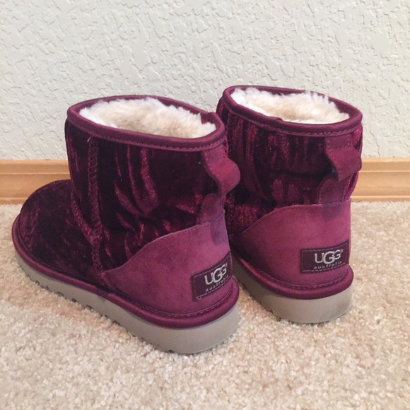 classic mini crushed velvet uggs